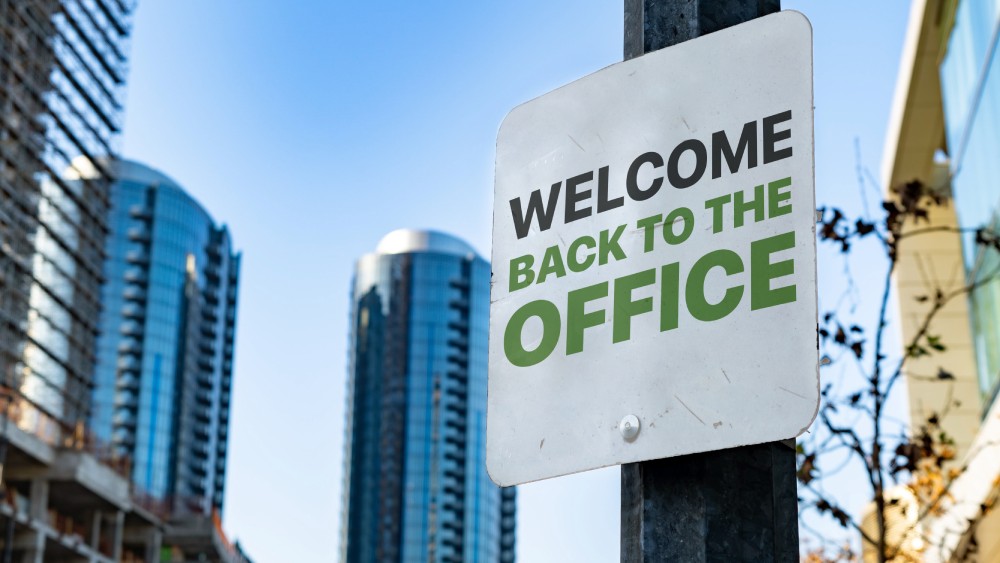 Returning back to the office after a year of videoconferencing